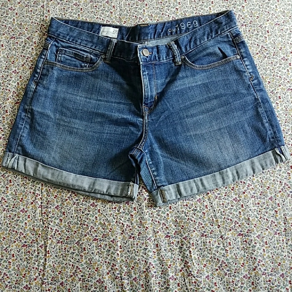 💖 HP 💖 Gap Boyfriend Shorts.